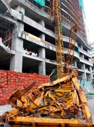 Quảng Ninh-Sập cẩu tại công trình 22 tầng, 1 người tử vong